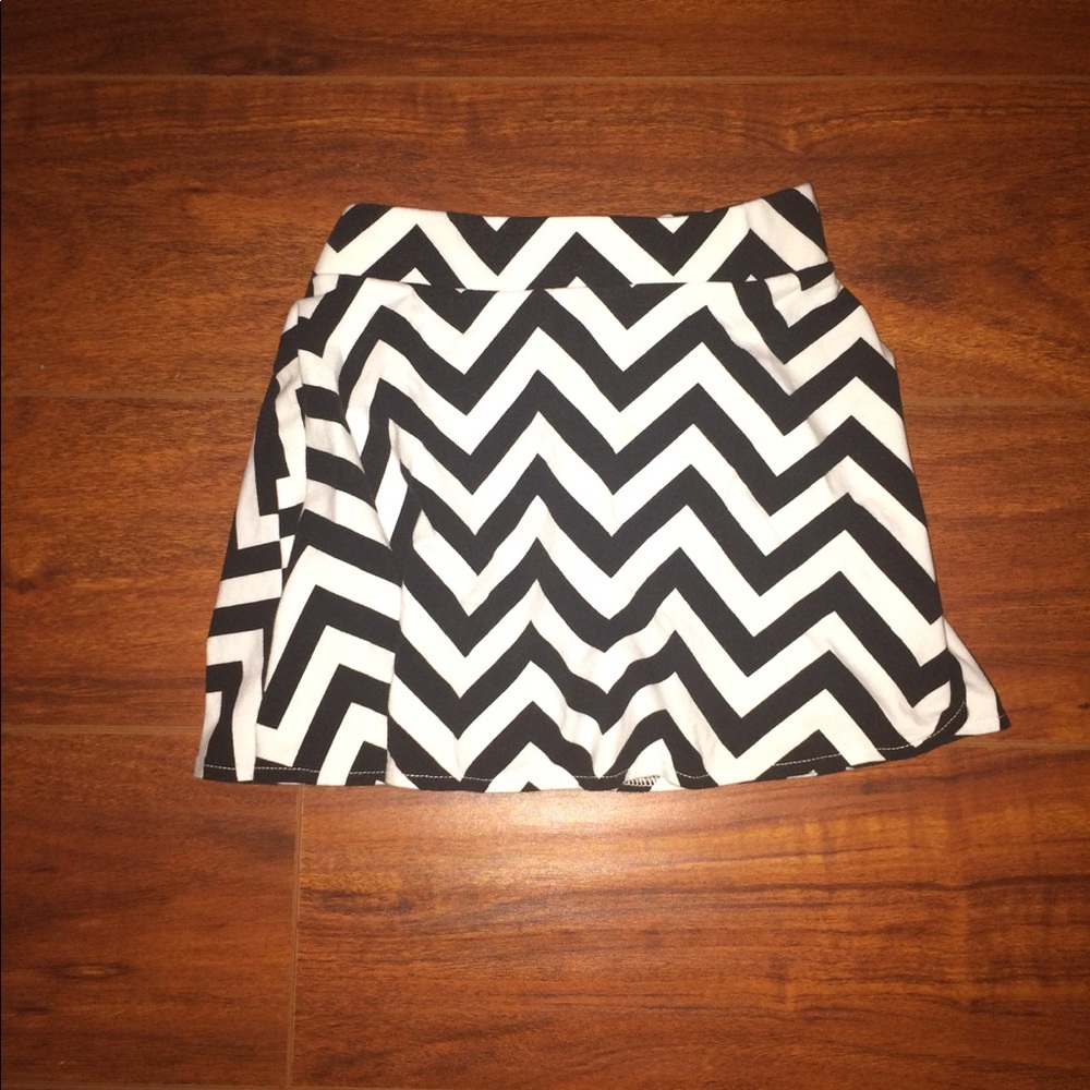 Black and white chevron skater skirt